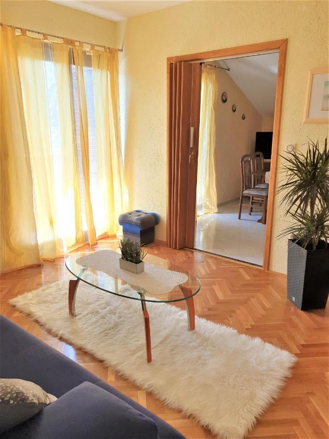 Apartments Angela Kampor Kültér fotó
