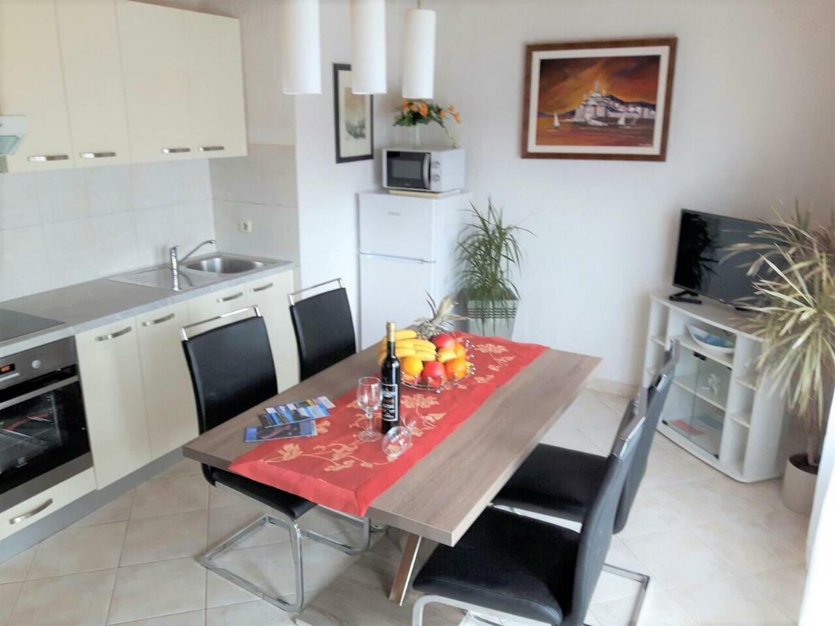 Apartments Angela Kampor Kültér fotó